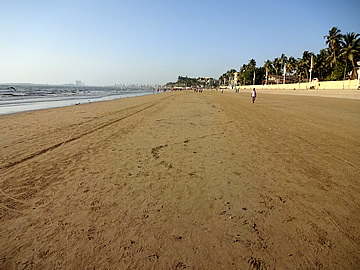 Mumbai - Juhu Beach